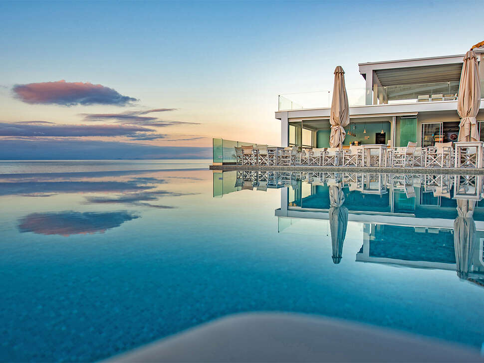 Alexandra beach resort